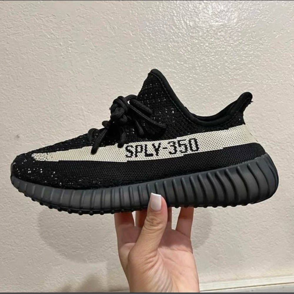 Yeezy Oreo